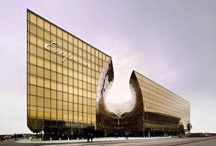 Reference: Nákupní centrum Emporia, Švédsko