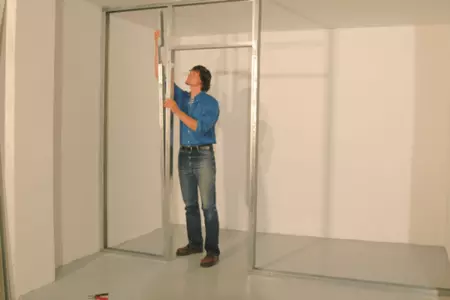 Příprava sádrokartonové příčky pro aplikaci dveří