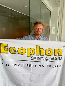 Ecophon jede do Tibetu