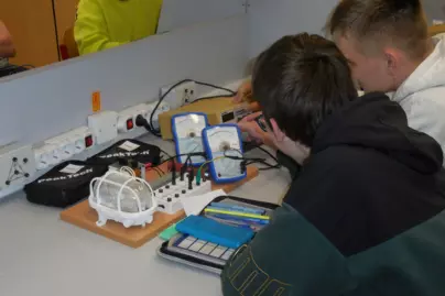 Sponzorský dar značky Isover pro SŠ Elektrotechnická v Lipníku nad Bečvou