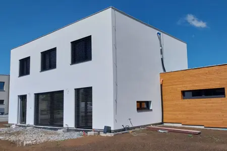 Rodinný dům s projekční kanceláří, Benešov u Prahy