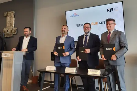Saint-Gobain Abrasives navazuje strategickou spolupráci s Neumann János University v Kecskemétu