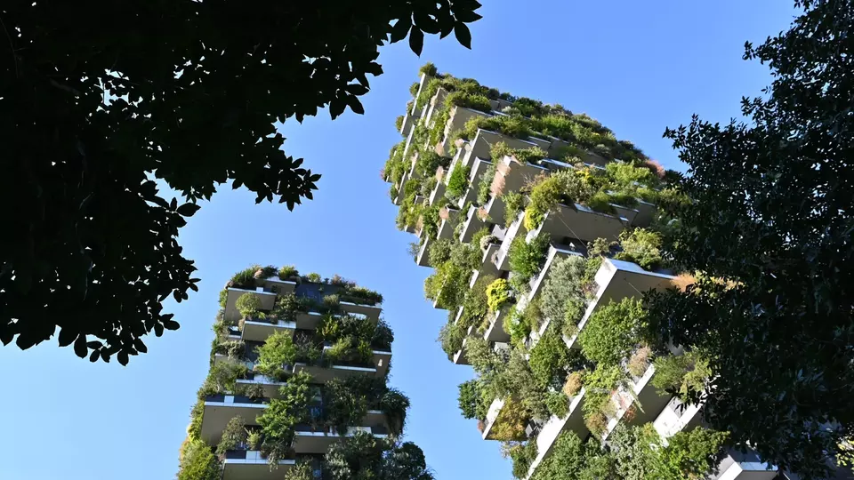 Reference: “Vertikální les”, Bosco Verticale, Milan Reference: “Vertikální les”, Bosco Verticale, Milan