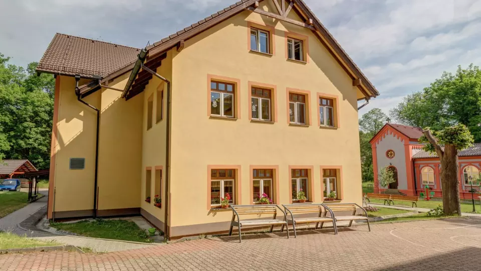 Lochovice - azylový dům
