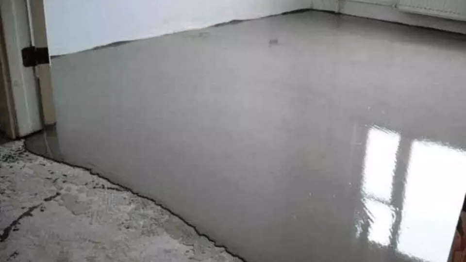 Jak vybrat správnou samonivelační hmotu Weber