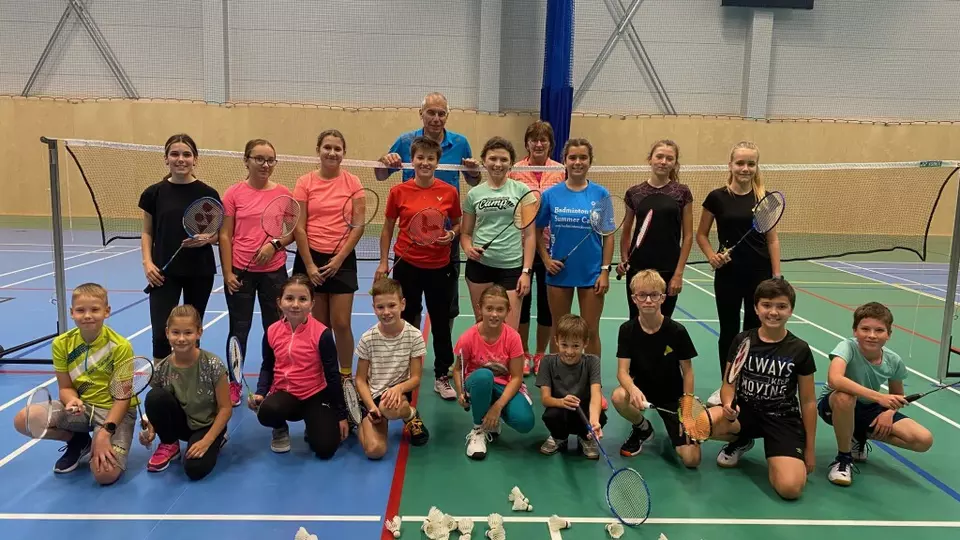 Sekurit podporuje mládež v regionu - badminton