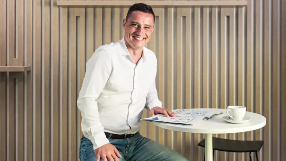 PAVEL ZAPLETAL Obchodně-technický zástupce, Divize Rigips, SGCP CZ, a.s.