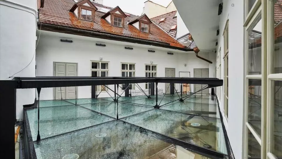 Divadlo na zábradlí - zastřešení atria Divadlo na zábradlí - zastřešení atria